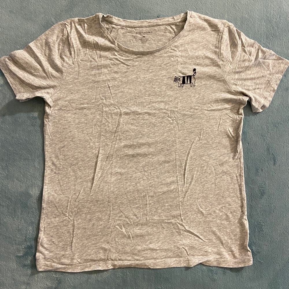 Banana Republic Gray Embroidered Cat T-shirt